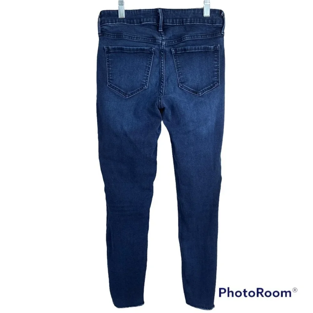 ✨2/$20✨ Old Navy Rockstar Super Skinny Ankle Jeans Size 2‎